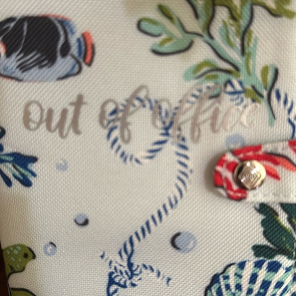 NWT Vera Bradley bundle Beach Wristlet and Passport Wallet - Picture 11 of 12